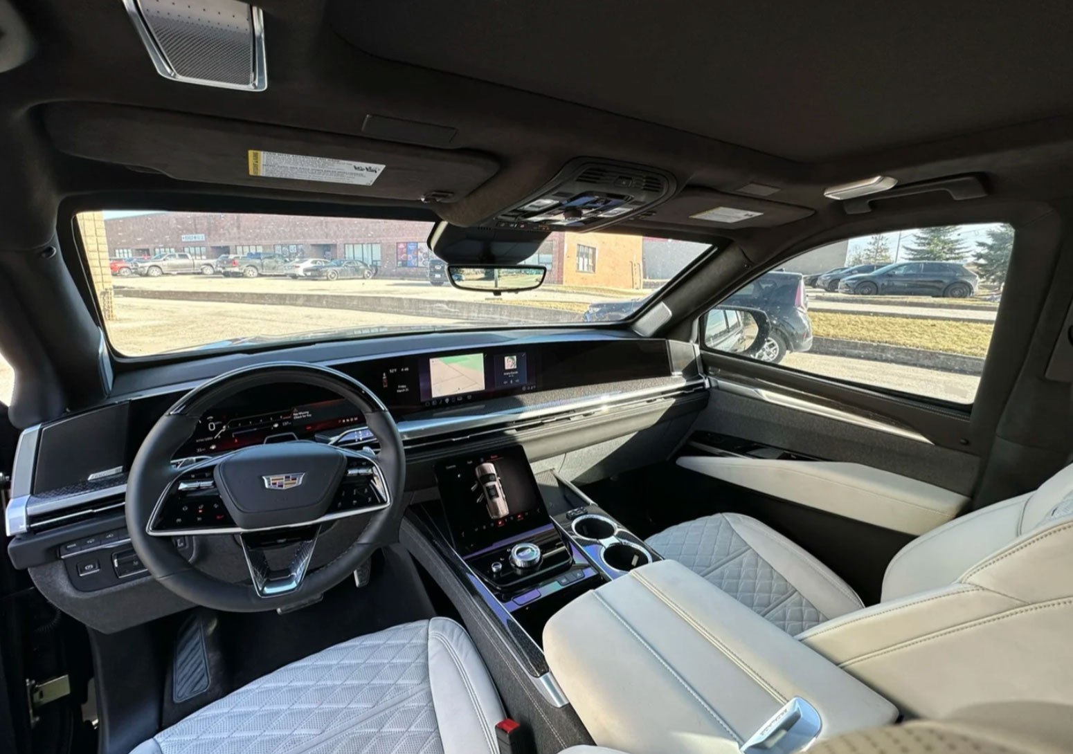 2025 Escalade ESV-V - Imagen 10