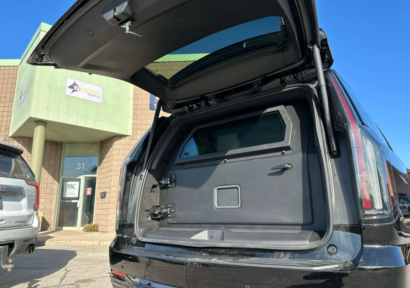 2025 Escalade ESV-V - Imagen 14
