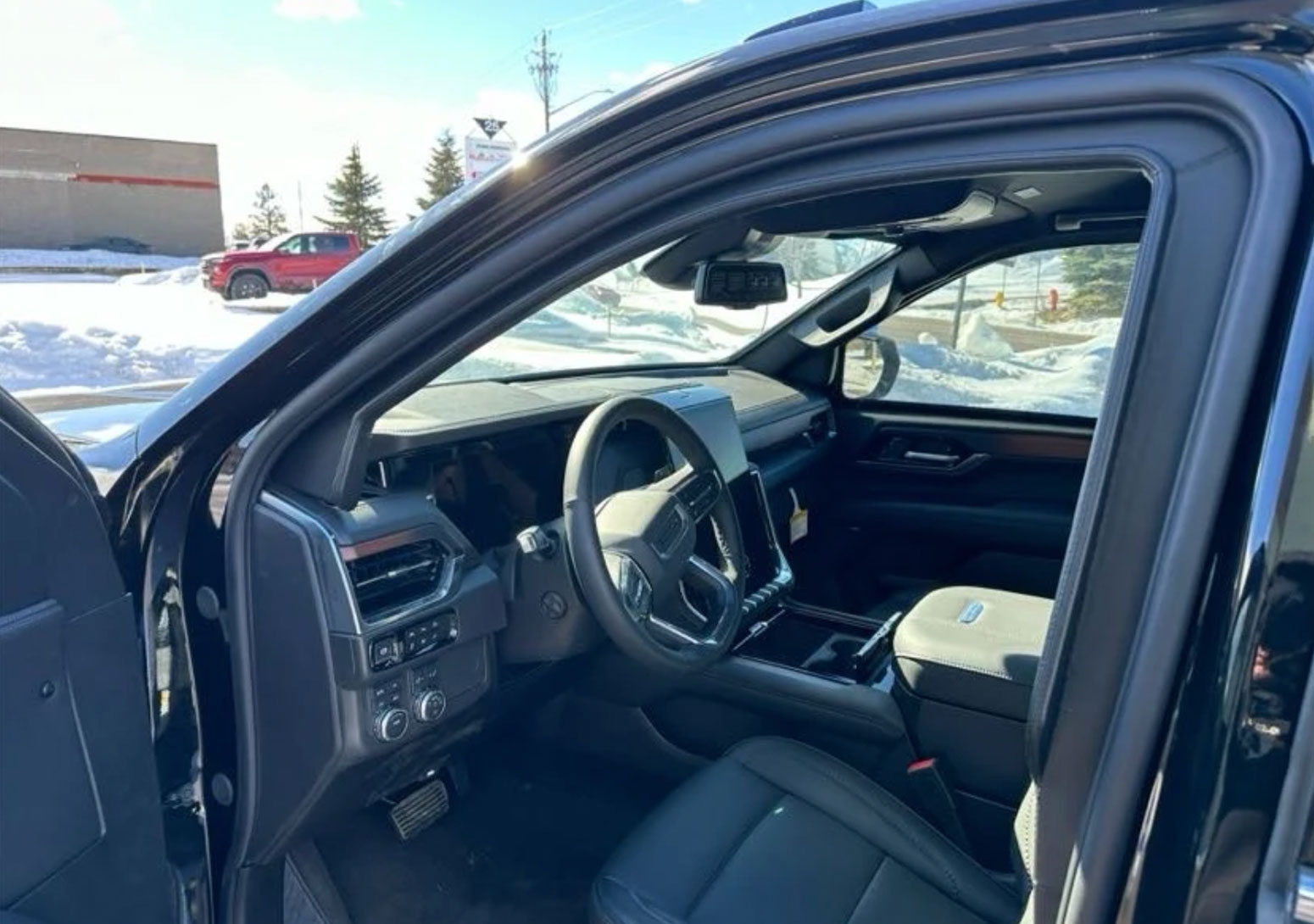 2025 GMC Yukon XL - Imagen 4