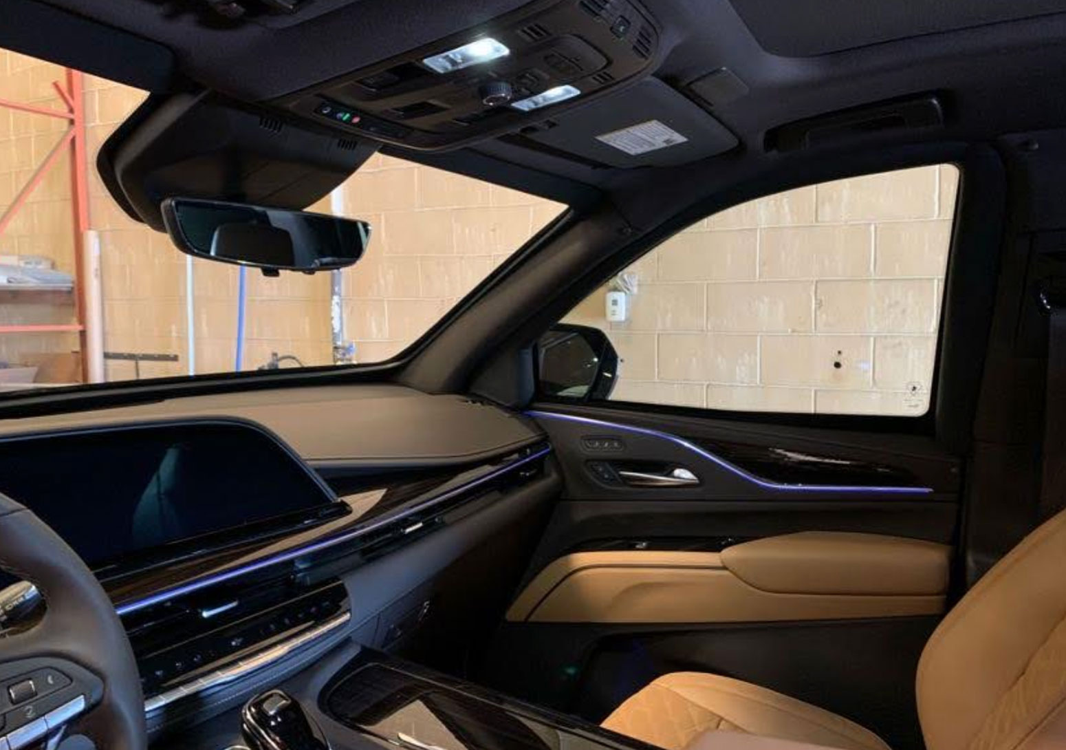 Cadillac Escalade (Beige Interior) - Imagen 7